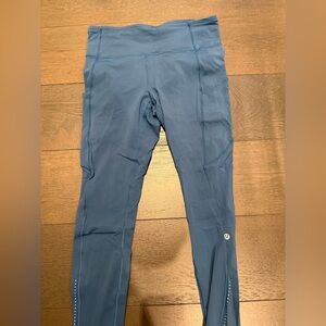 lululemon athletica  Blue fast and free